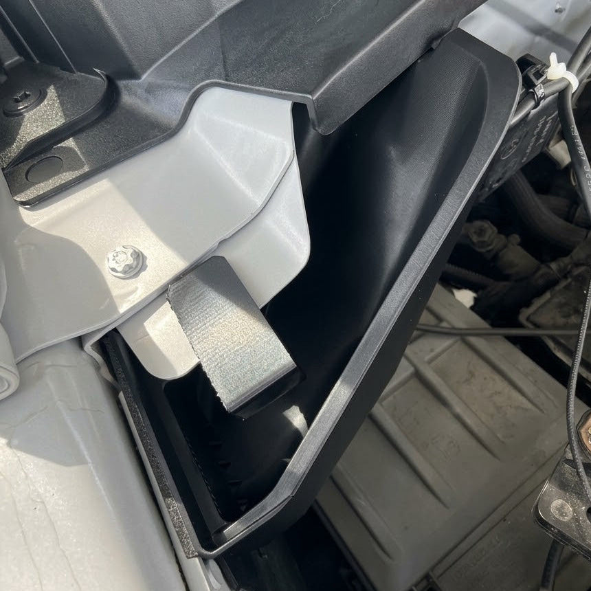 Ford Super Duty Fuse Box Water Deflector F-250/F-350/F-450 (2023+)